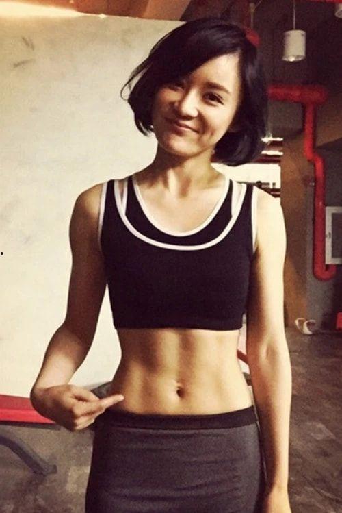 女明星的腹肌,揭秘女明星的健身秘诀与魅力