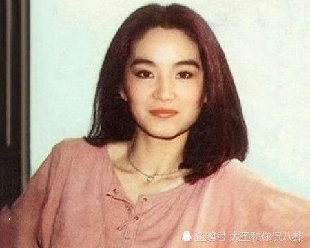 带颜色字眼的明星,揭秘彩色字眼背后的明星故事