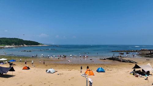 山东网红打卡地沙滩,金色沙滩的浪漫足迹