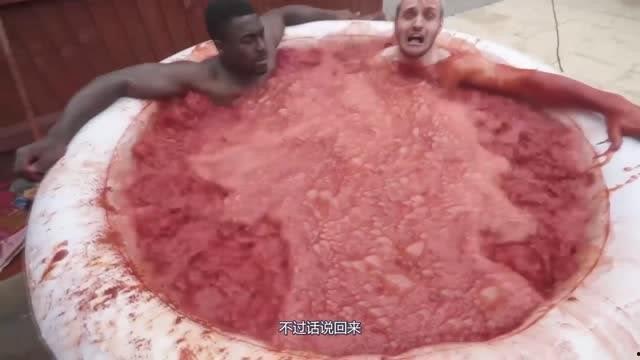 给老外看火锅底料的用法,为外国朋友揭秘地道中式火锅的秘密