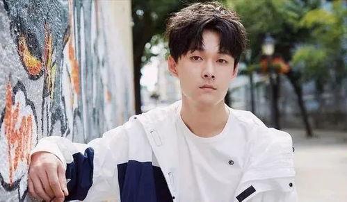 综艺吃瓜鹅张雨剑,综艺吃瓜鹅的甜蜜蜕变之路