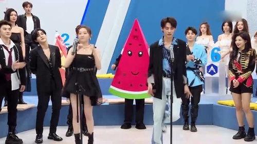 吃瓜群众舞蹈歌曲