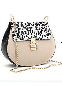 手机斜挎明星同款,手机时尚新潮流