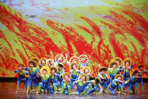 头条跳广场舞的人有哪些,揭秘跳广场舞的他们